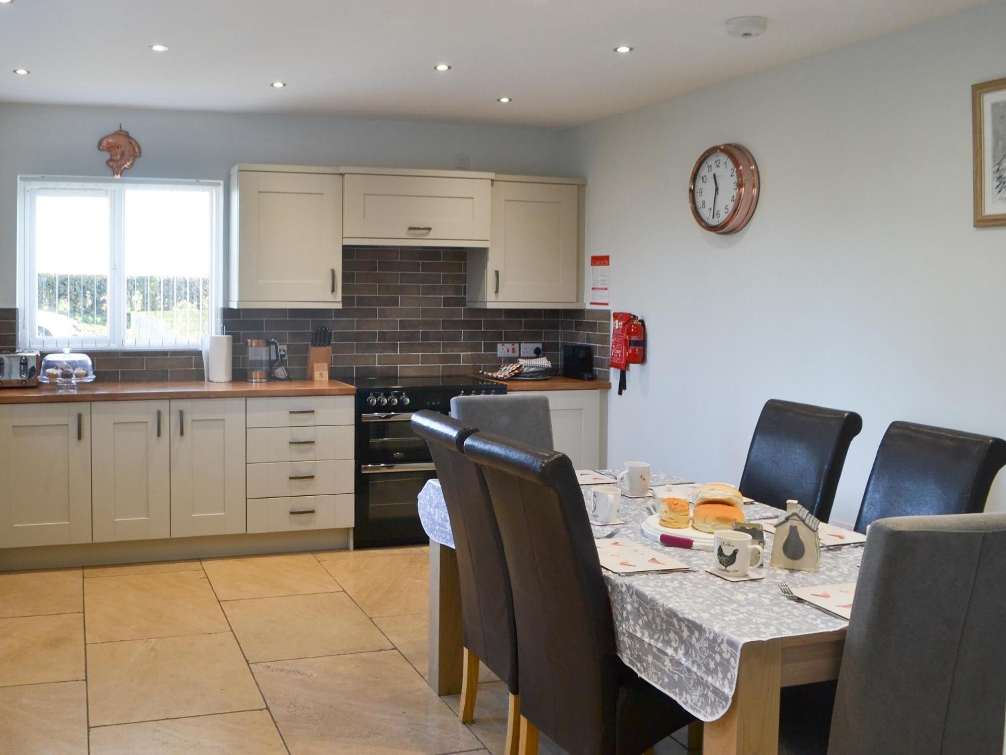 Red Hen Cottage Broomhill Extérieur photo